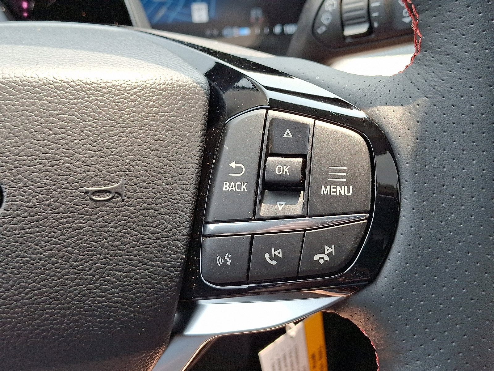 New 2025 Ford Explorer ST-Line image 17