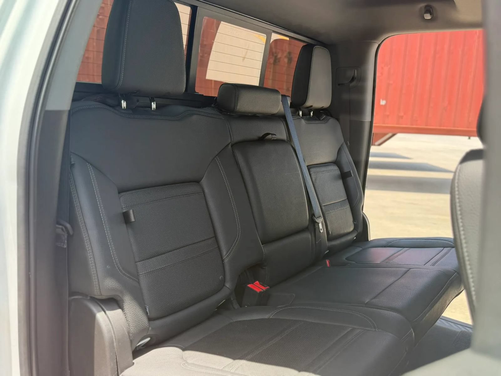 Used 2020 GMC Sierra 2500 Denali w/ Denali Ultimate Package AWD/4WD image 29