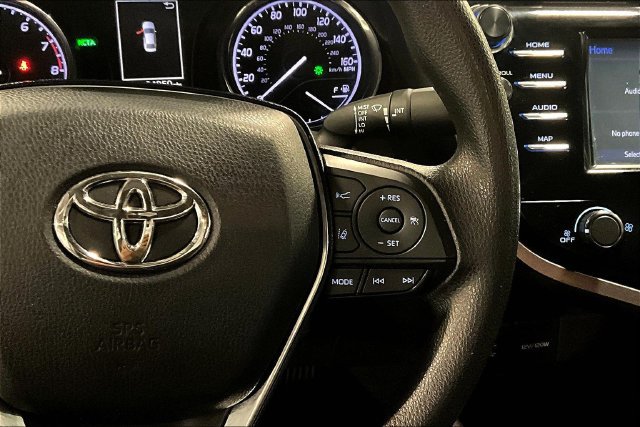 Used 2019 Toyota Camry LE w/ Convenience Package FWD image 12
