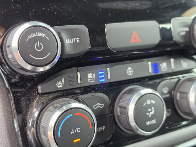 Used 2022 RAM 1500 Laramie w/ Sport Appearance Package AWD/4WD image 30