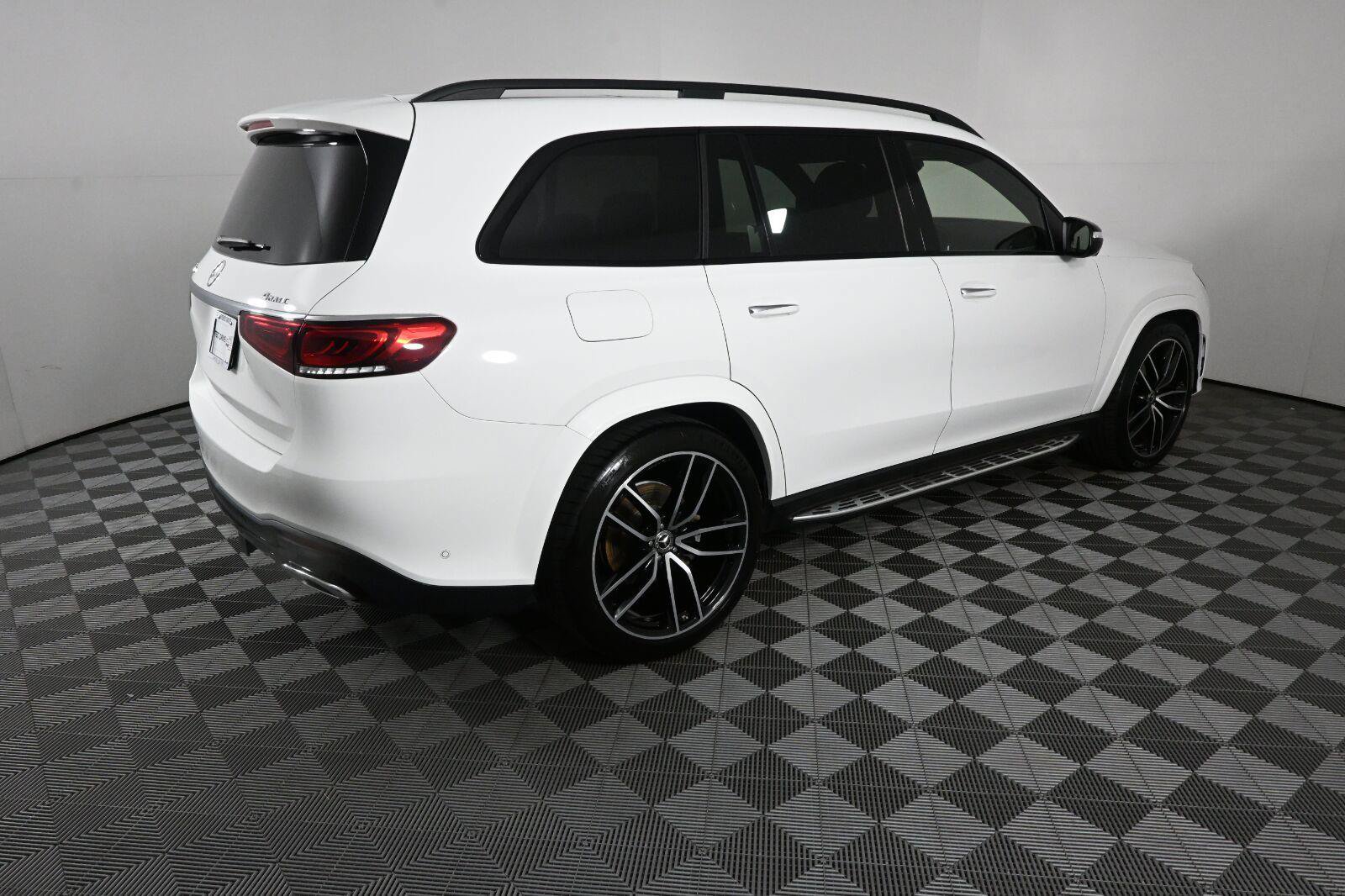Certified 2022 Mercedes-Benz GLS 450 4MATIC image 27