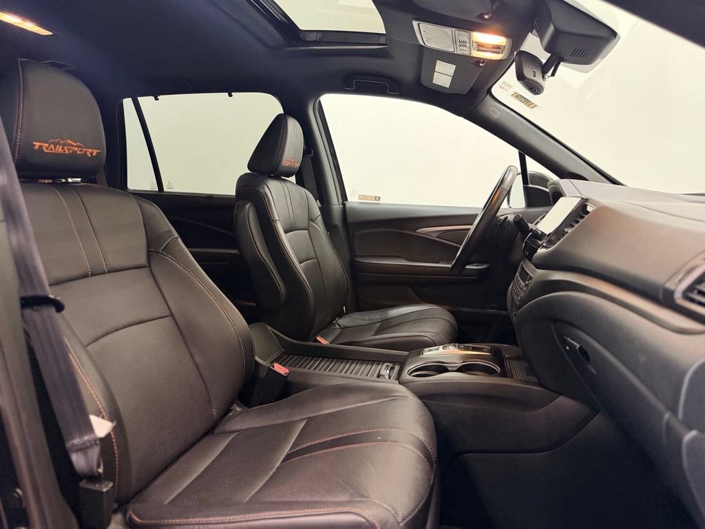 Used 2023 Honda Passport TrailSport image 19