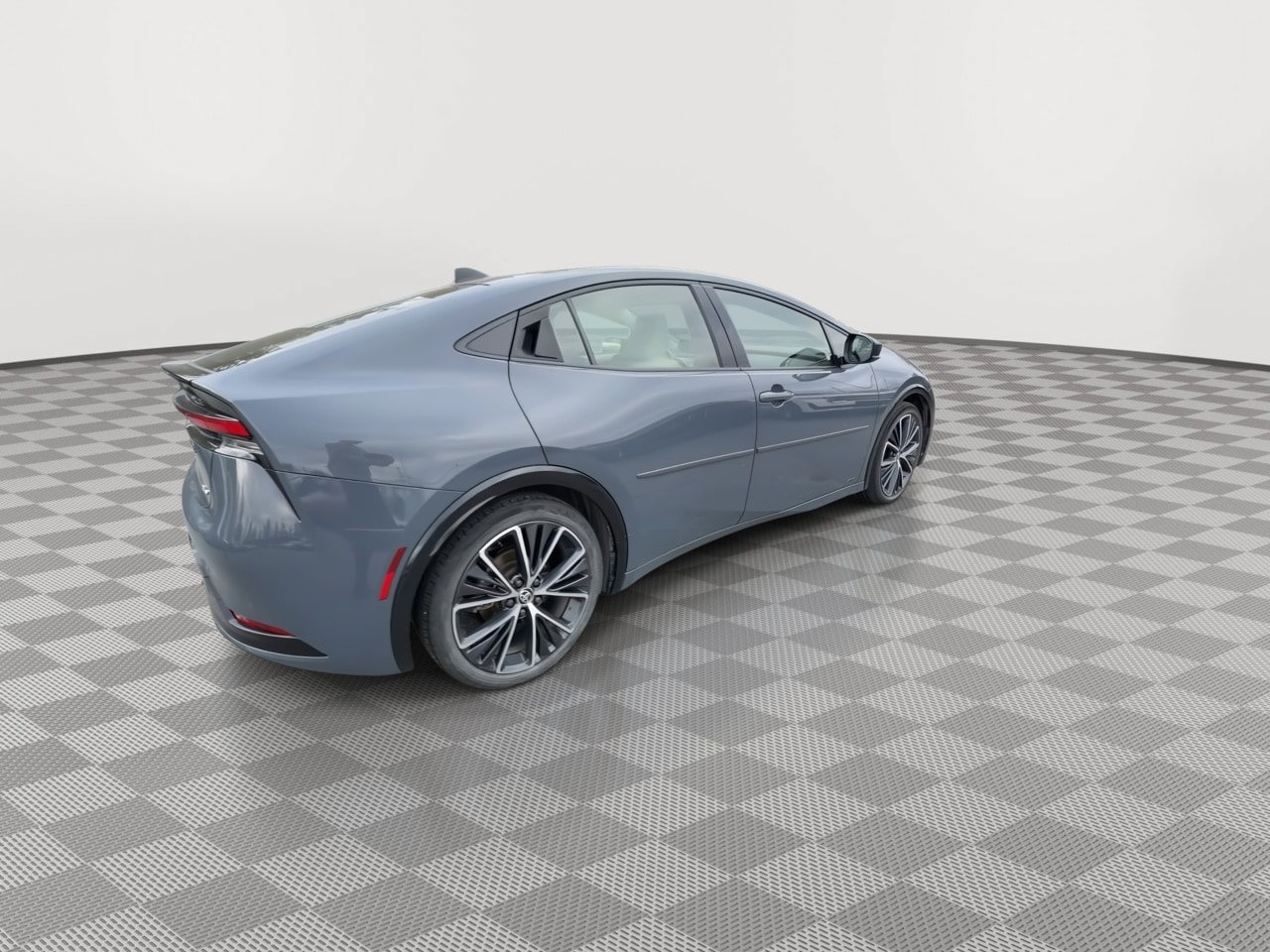 Used 2023 Toyota Prius XLE AWD/4WD image 8