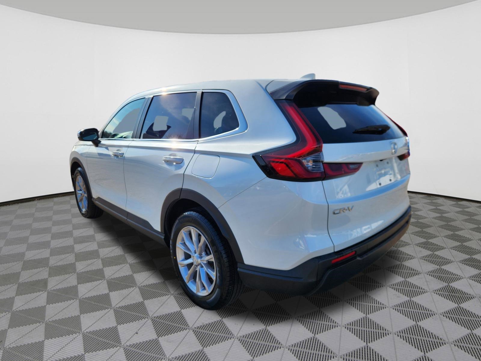 Used 2023 Honda CR-V EX image 3