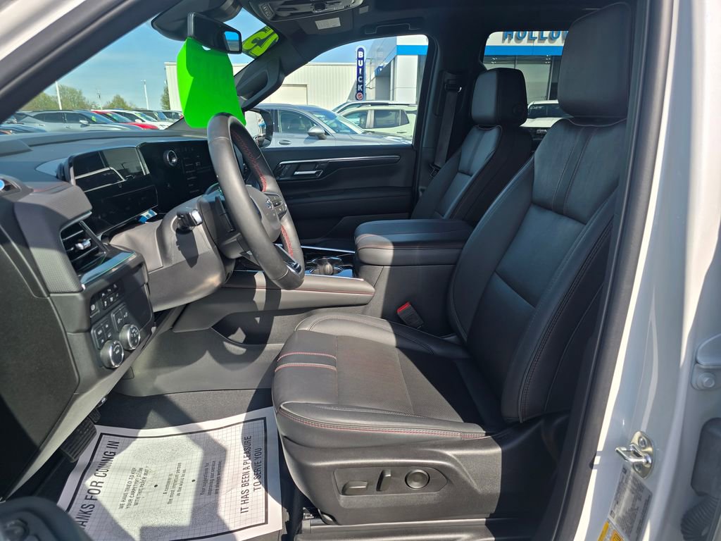 Used 2025 Chevrolet Tahoe RST w/ Comfort Package AWD/4WD image 10