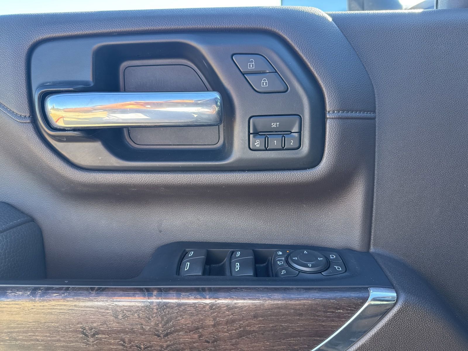 Used 2023 GMC Sierra 3500 Denali w/ Denali Ultimate Package image 23