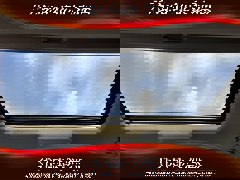 Used 2017 Toyota Highlander XLE image 17