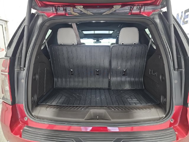 Used 2022 Chevrolet Tahoe LT w/ Luxury Package AWD/4WD image 21