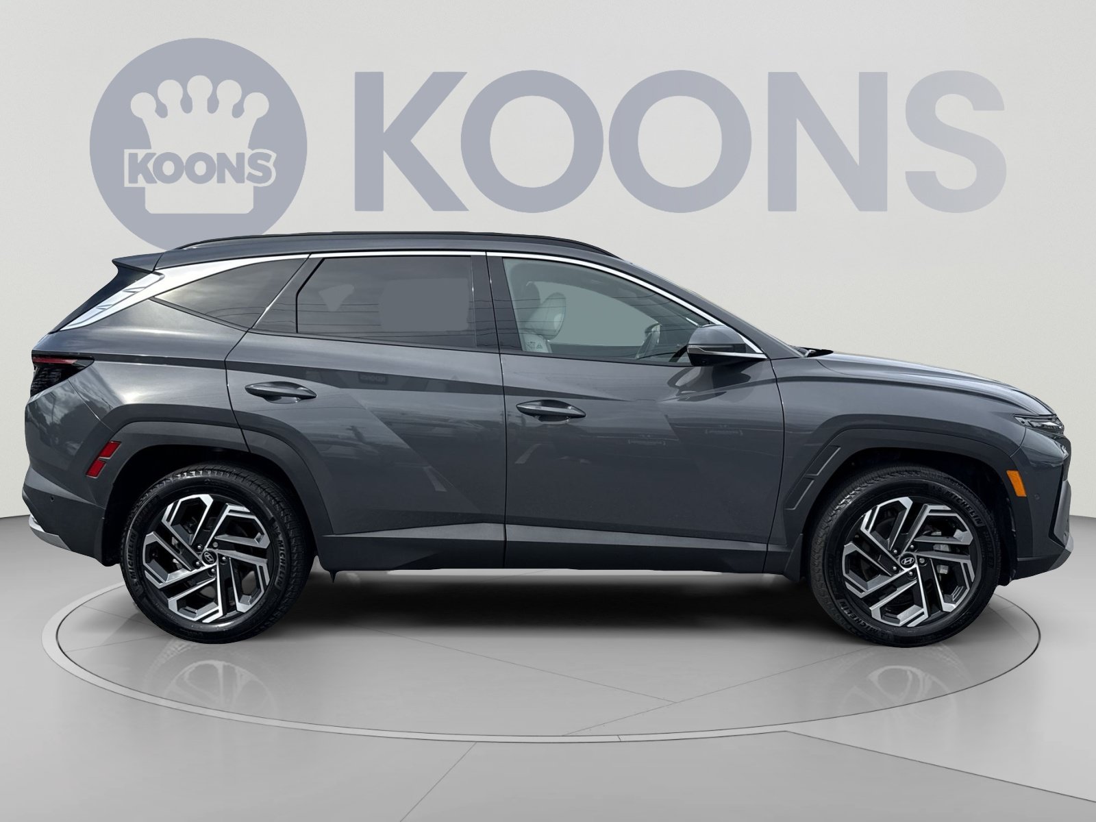Certified 2025 Hyundai Tucson Limited AWD/4WD image 8