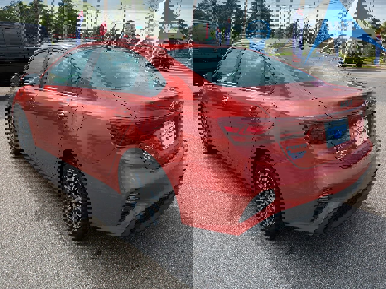 Used 2023 Kia Forte LXS image 6