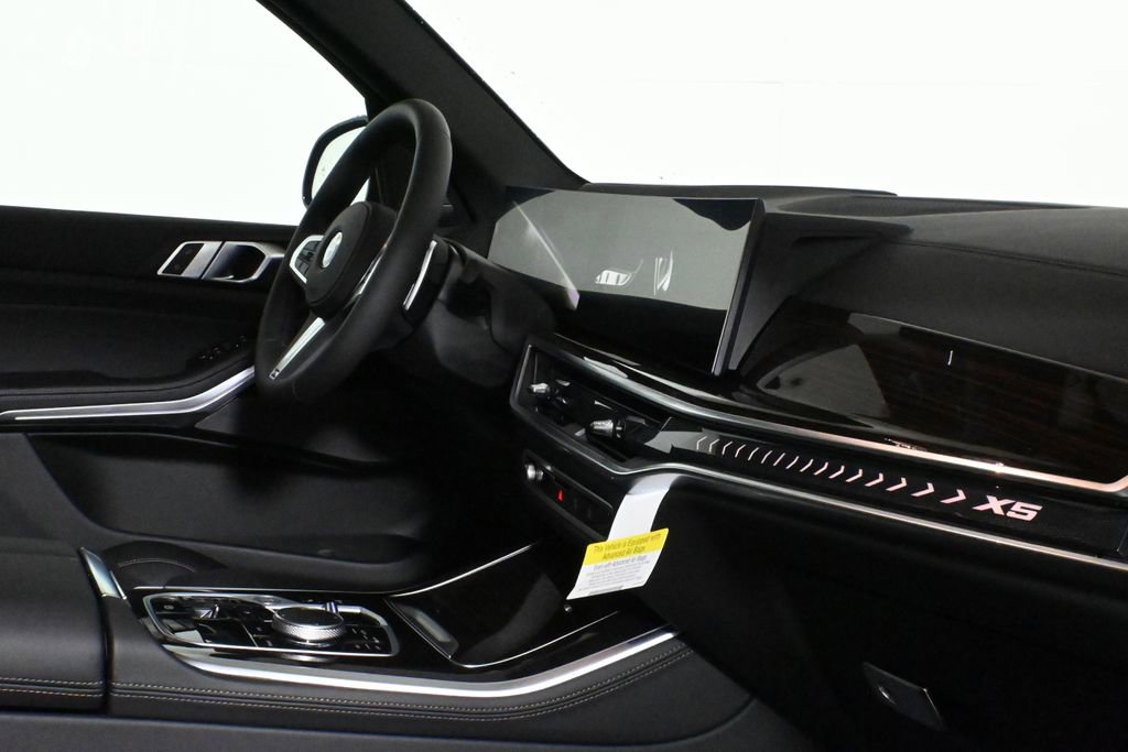 Used 2026 BMW X5 xDrive40i w/ M Sport Package image 35