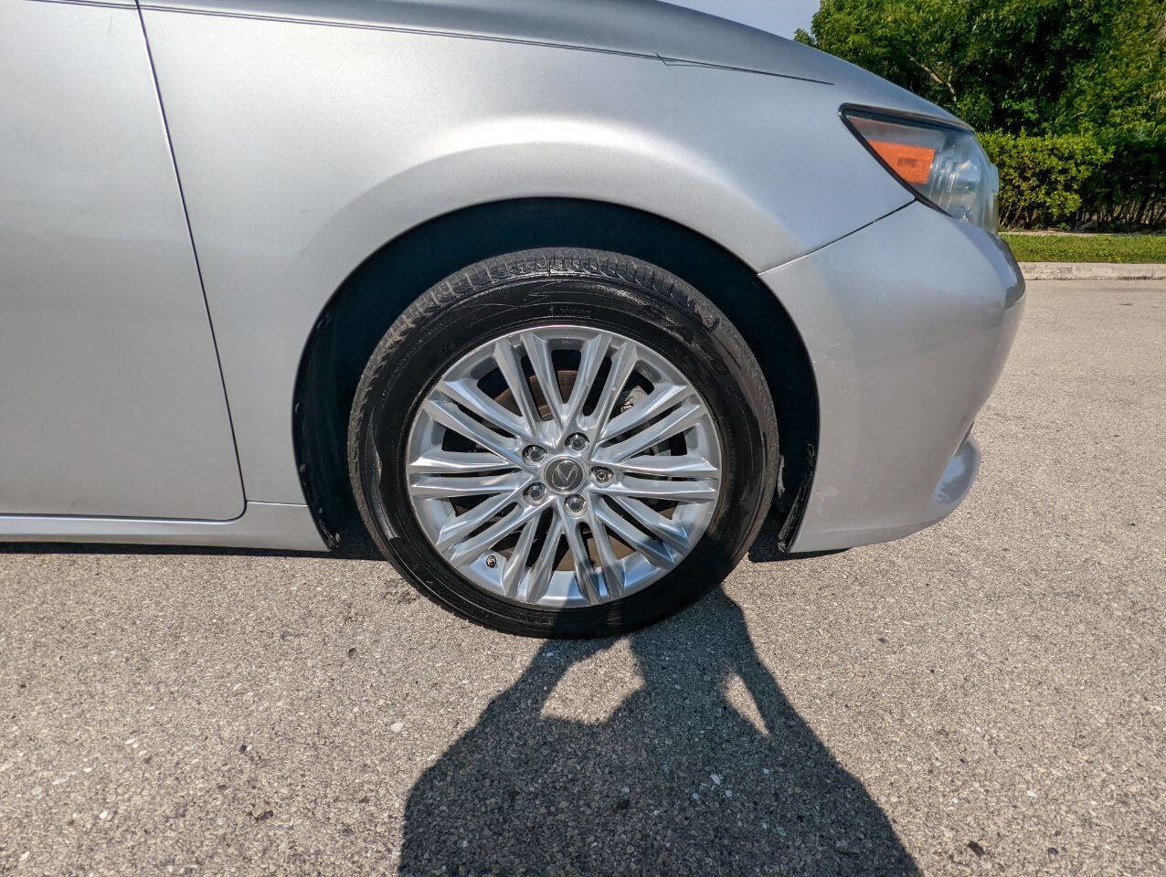 Used 2014 Lexus ES 350 Base 4dr Sedan w/ Luxury Package image 30