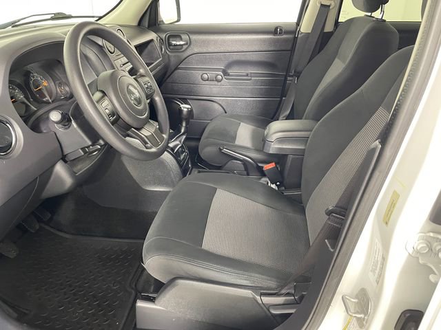 Used 2014 Jeep Patriot Sport FWD image 2