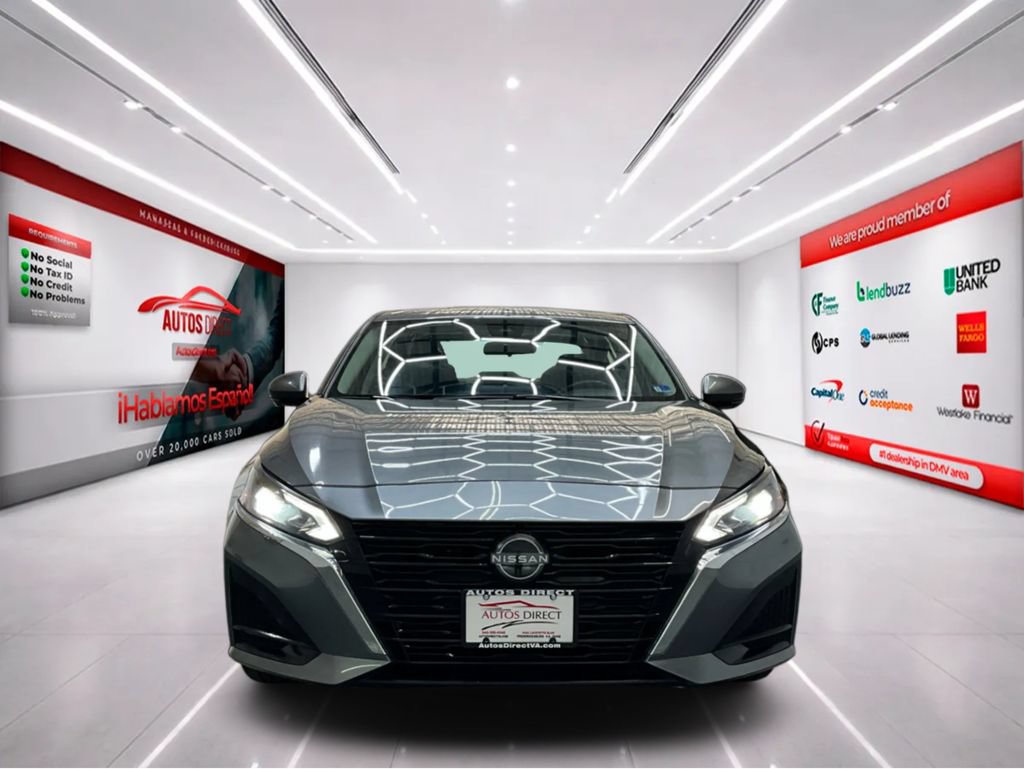 Used 2023 Nissan Altima 2.5 SL AWD/4WD image 2