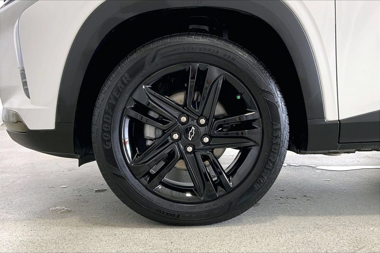 Used 2025 Chevrolet Trax ACTIV w/ Driver Confidence Package FWD image 8