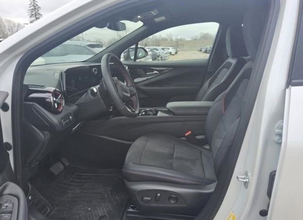 Used 2025 Chevrolet Blazer EV RS AWD/4WD image 10