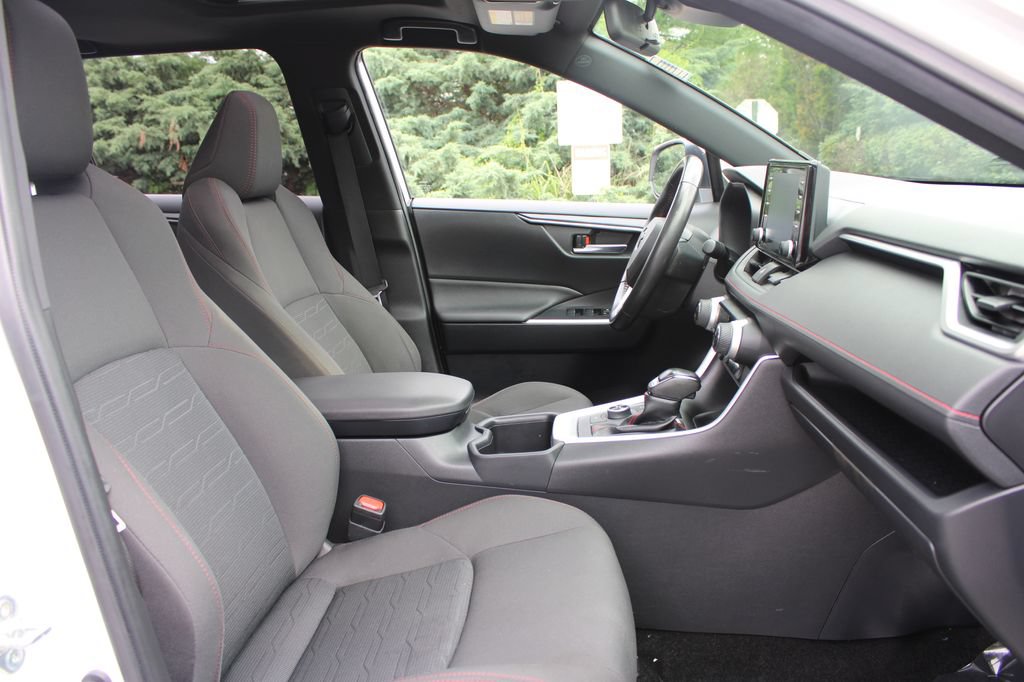 Used 2022 Toyota RAV4 SE w/ Weather & Moonroof Package AWD/4WD image 12