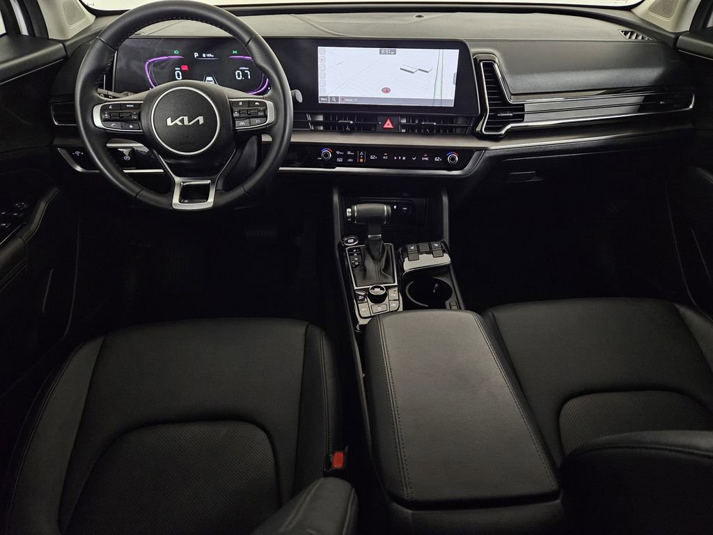 Used 2025 Kia Sportage EX image 7
