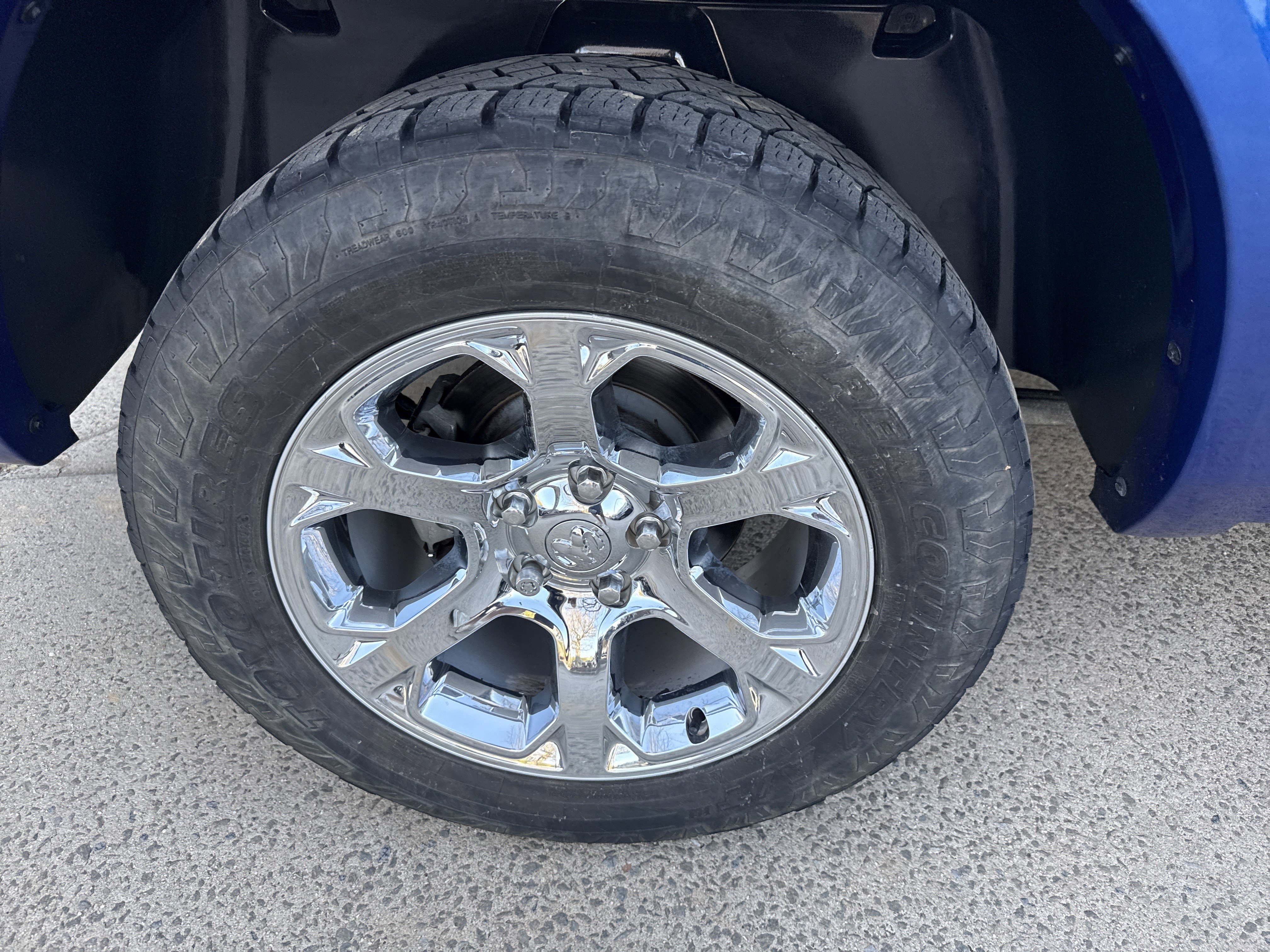 Used 2015 RAM 1500 Laramie w/ Convenience Group AWD/4WD image 18