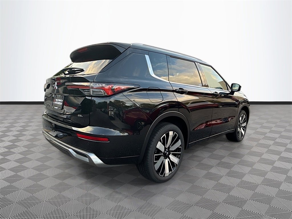 New 2025 Mitsubishi Outlander SEL image 5