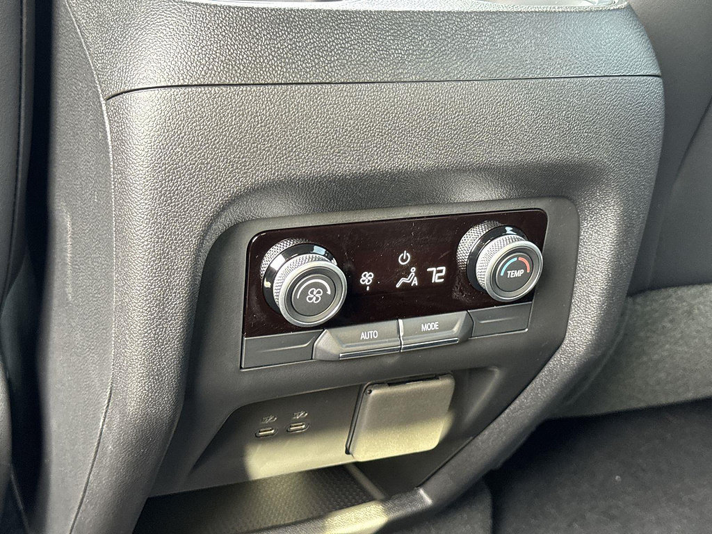 New 2026 Buick Enclave Sport Touring w/ Power Package FWD image 26