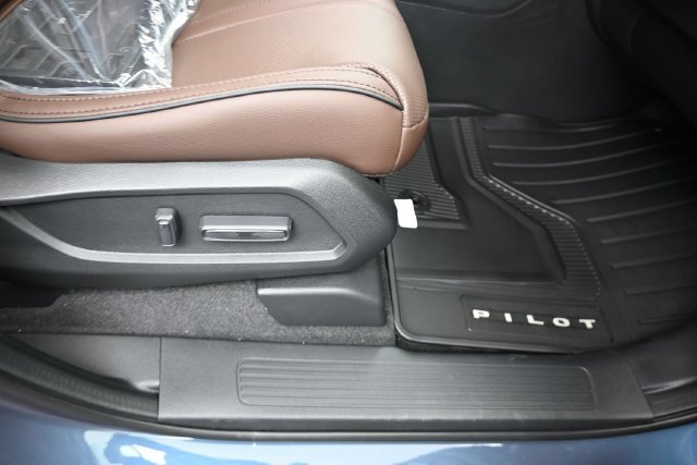 New 2026 Honda Pilot Elite image 17