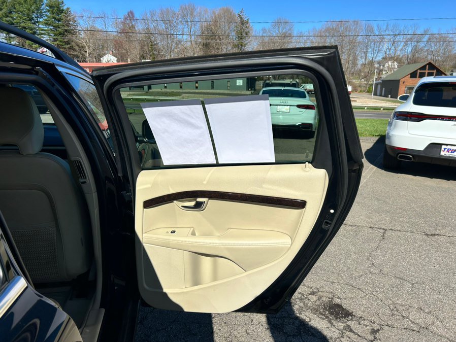 Used 2016 Volvo XC70 T5 Premier w/ Proximity Package image 15