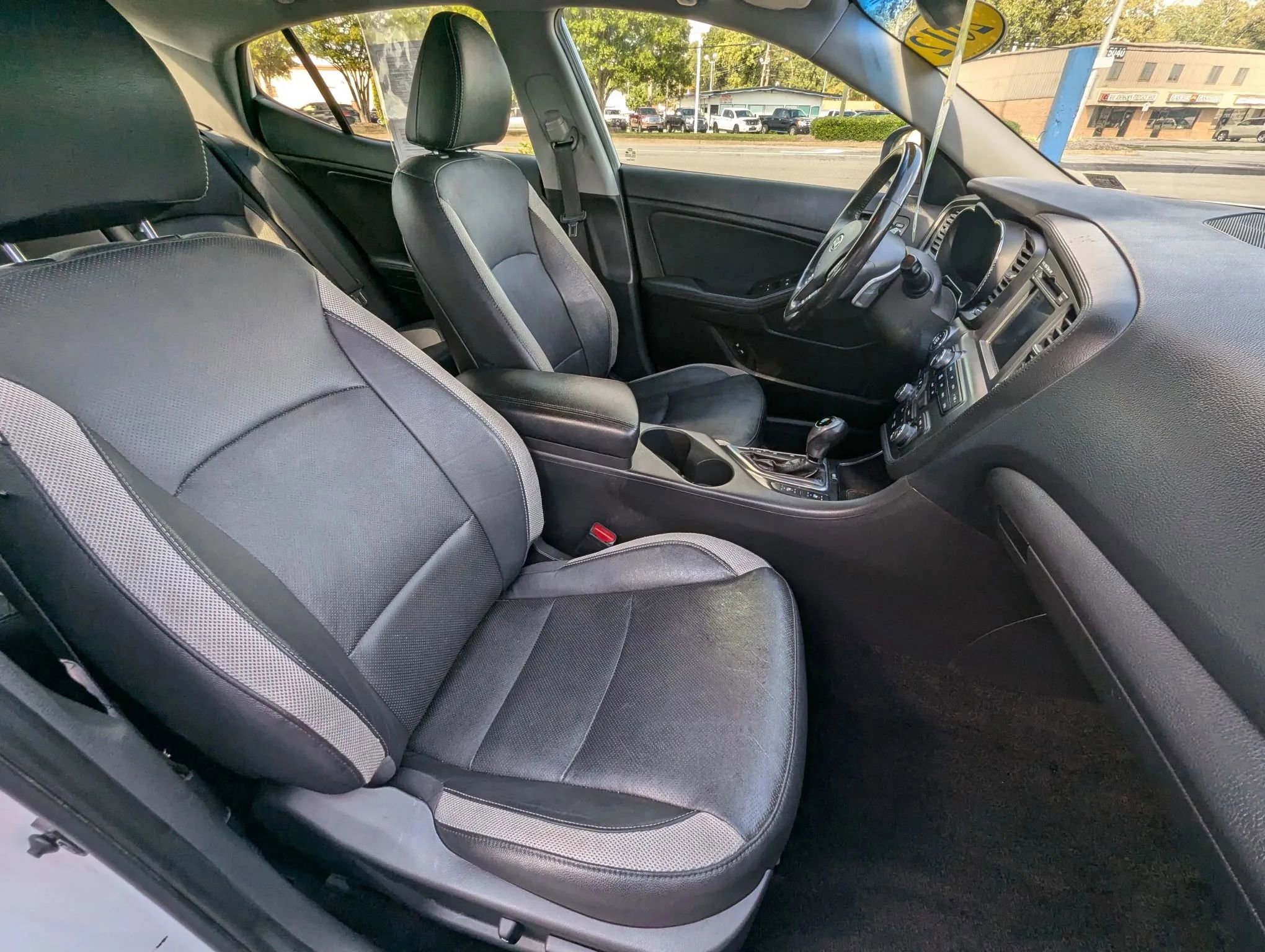Used 2012 Kia Optima SX w/ Premium Touring Pkg FWD image 8