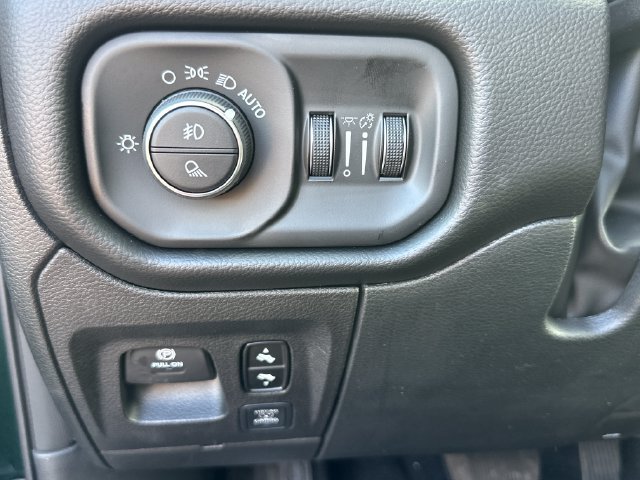New 2027 RAM 1500 4x4 Crew Cab image 18