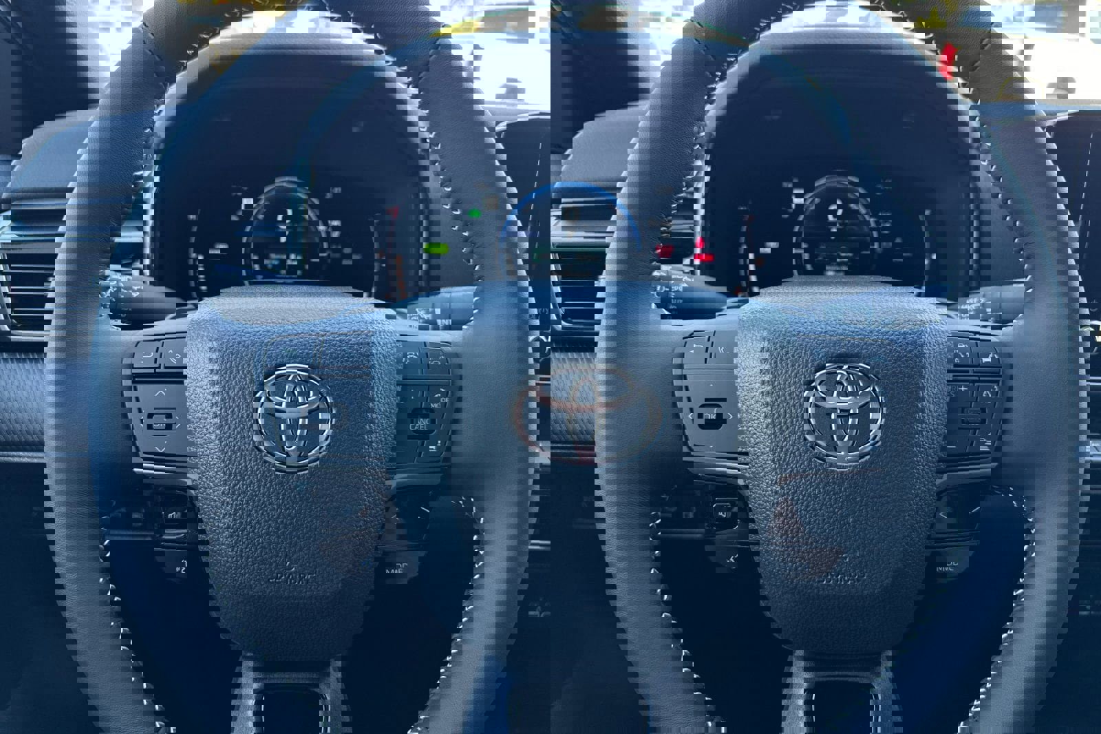 New 2026 Toyota Camry SE FWD image 23