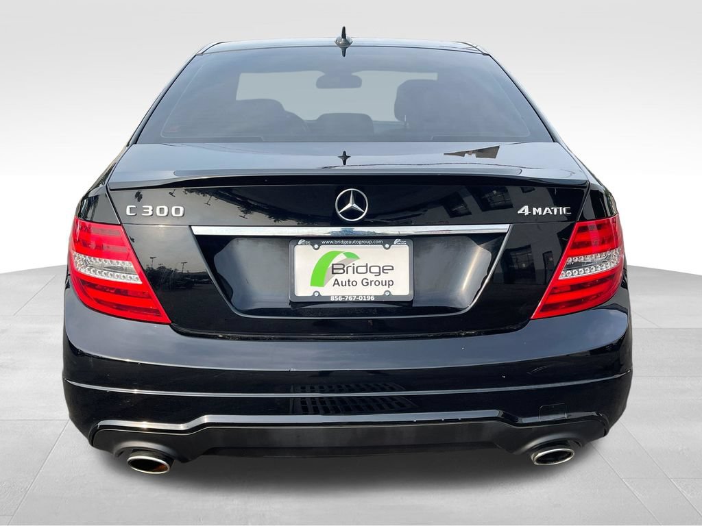 Used 2013 Mercedes-Benz C 300 4MATIC Sedan image 7