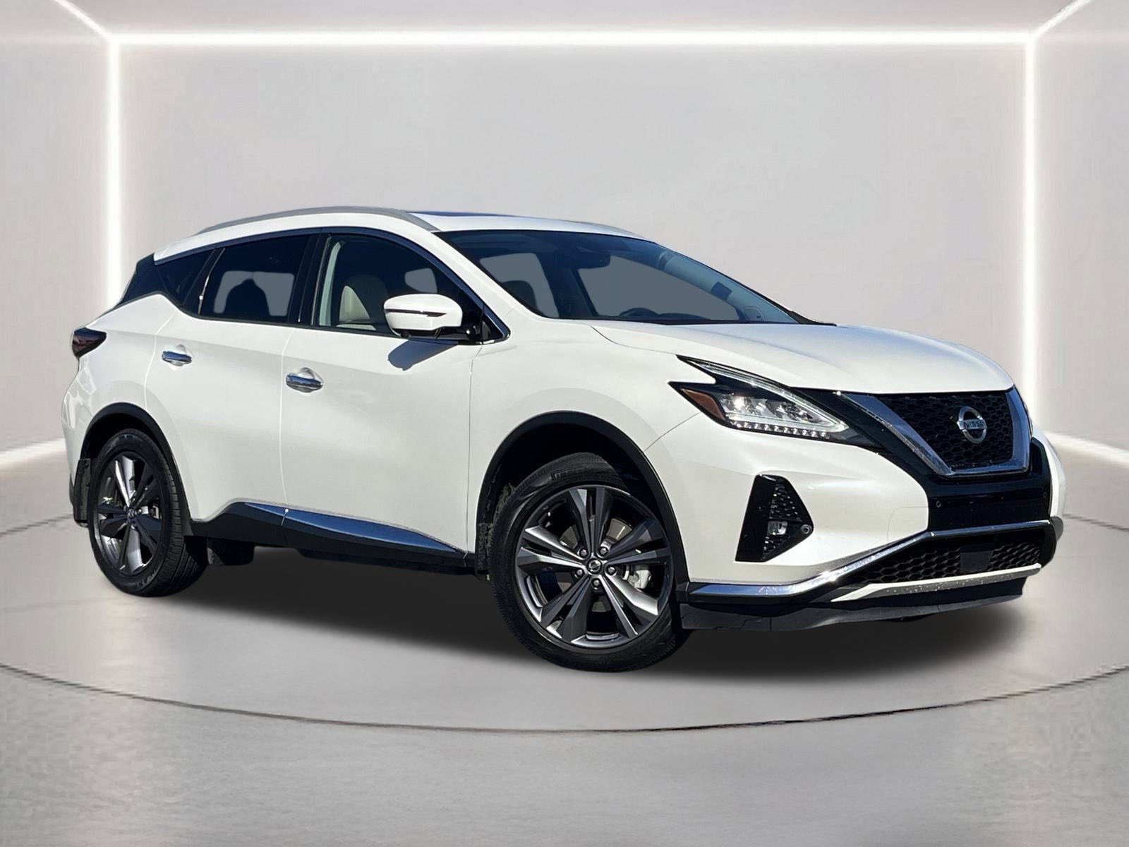 Used 2021 Nissan Murano Platinum w/ Cargo Package image 2