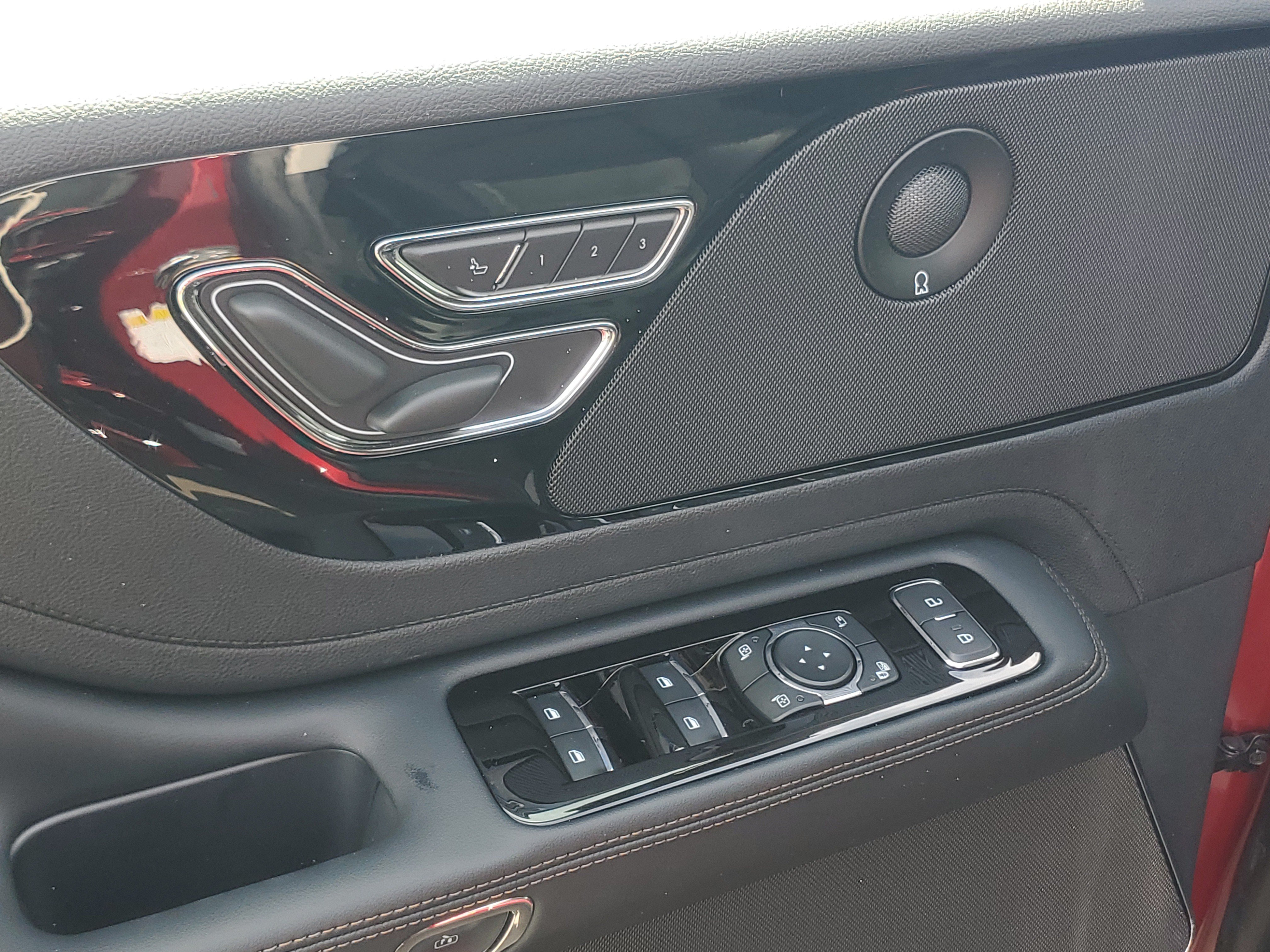 New 2027 Lincoln Aviator Reserve AWD/4WD image 9