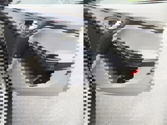 Used 2015 Ford Focus Electric Hatchback image 17