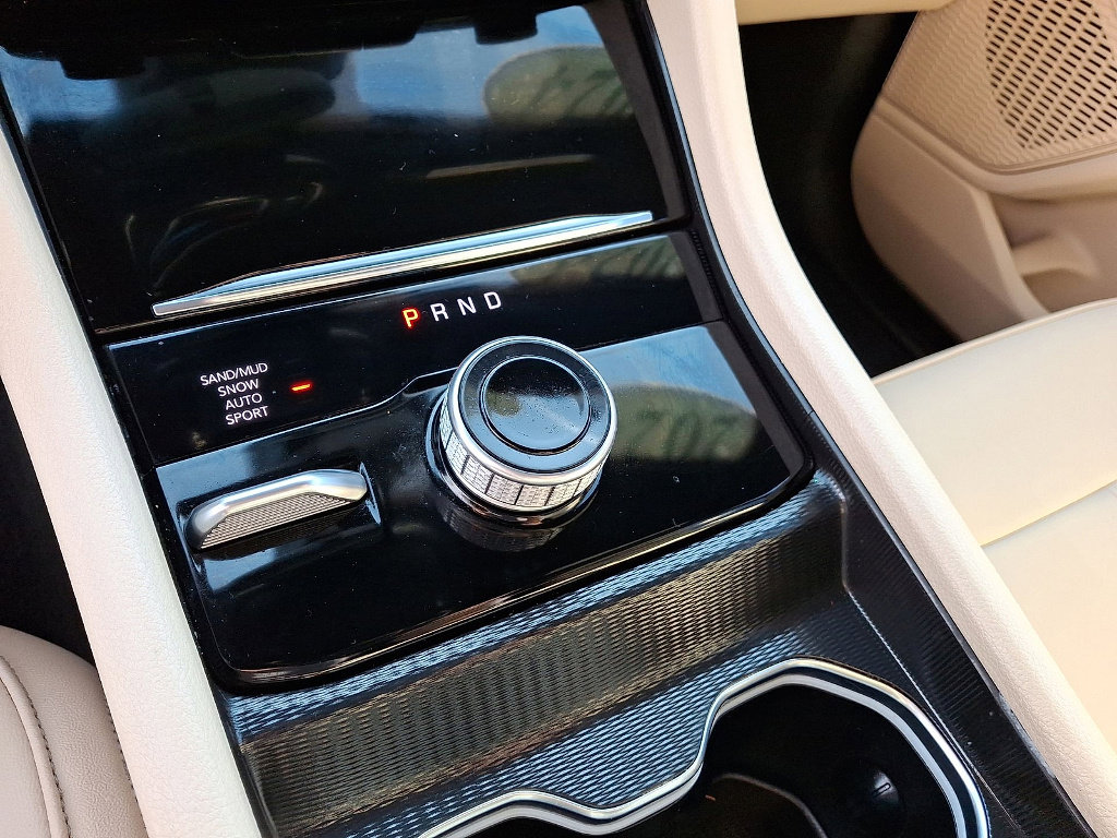 Certified 2024 Jeep Grand Cherokee Limited image 12