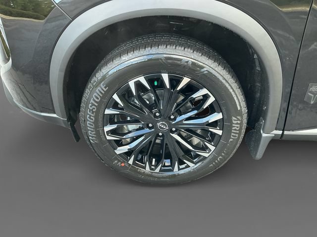New 2026 Nissan Rogue Dark Armor AWD/4WD image 16