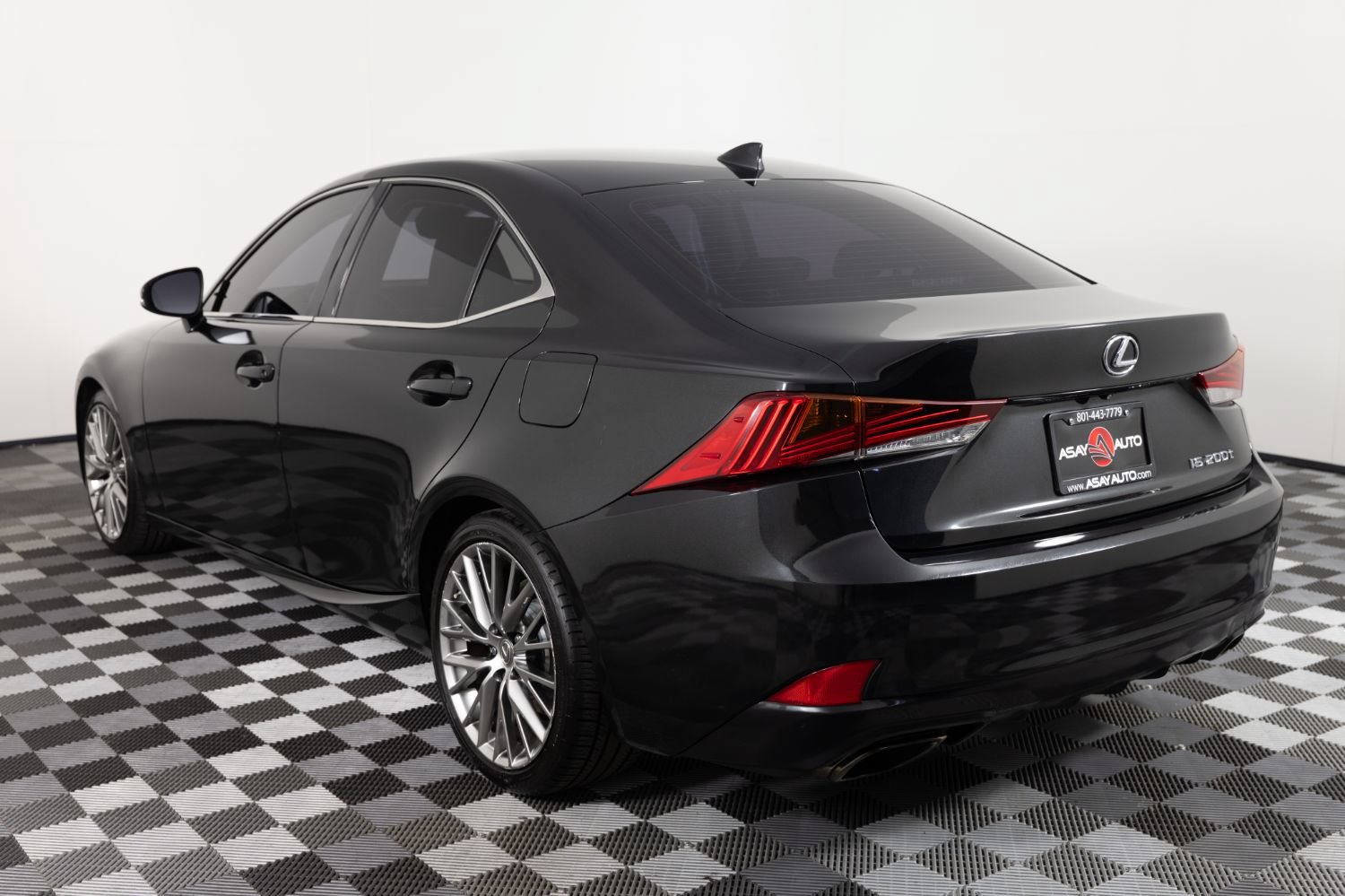 Used 2017 Lexus IS 200t RWD image 5