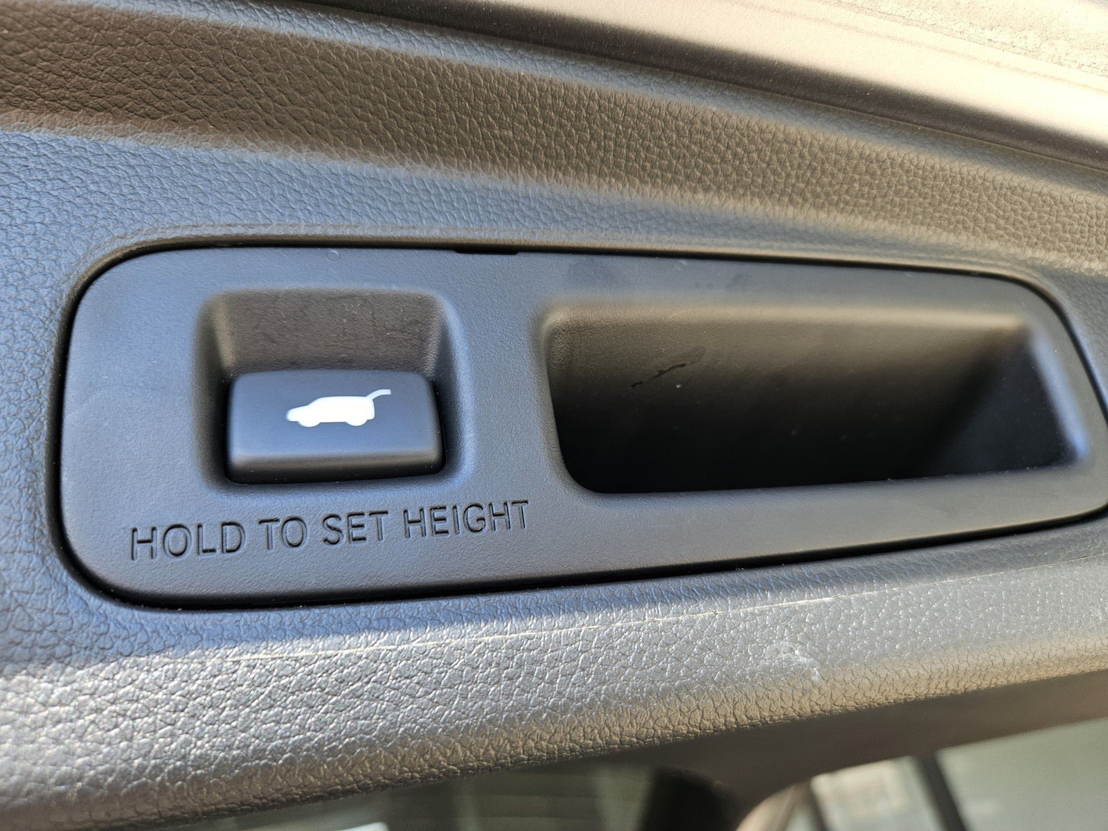 Used 2024 Honda CR-V Sport Touring image 11