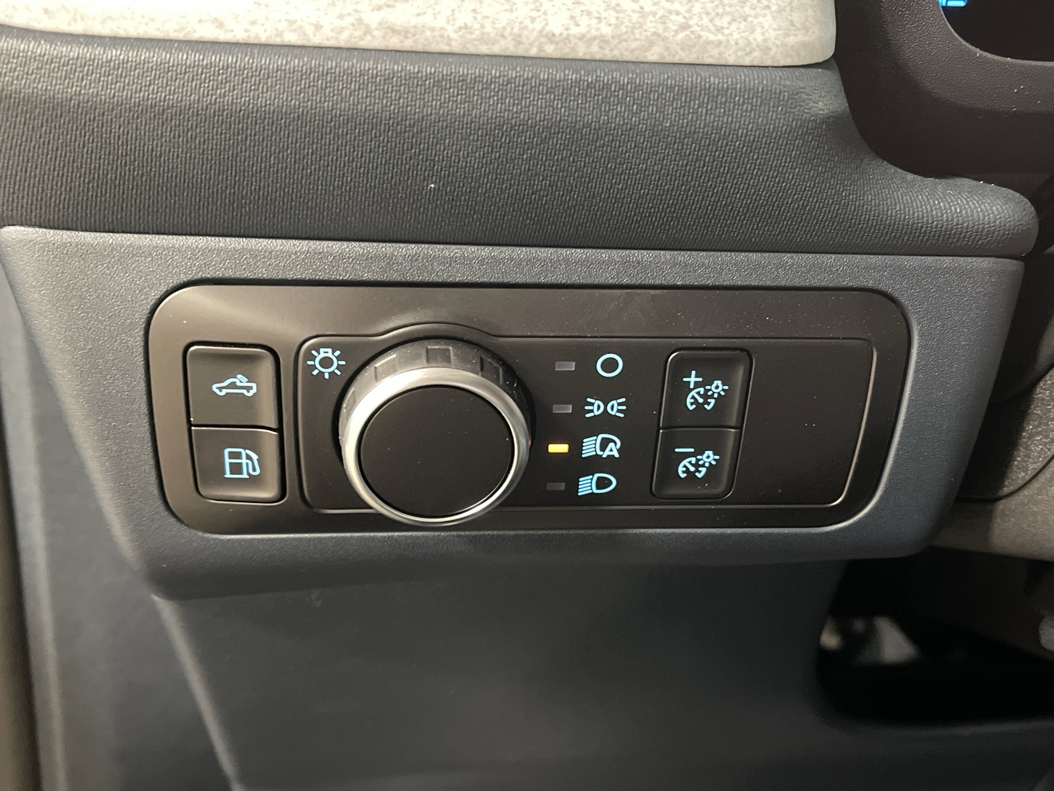 New 2025 Ford Maverick XLT image 21