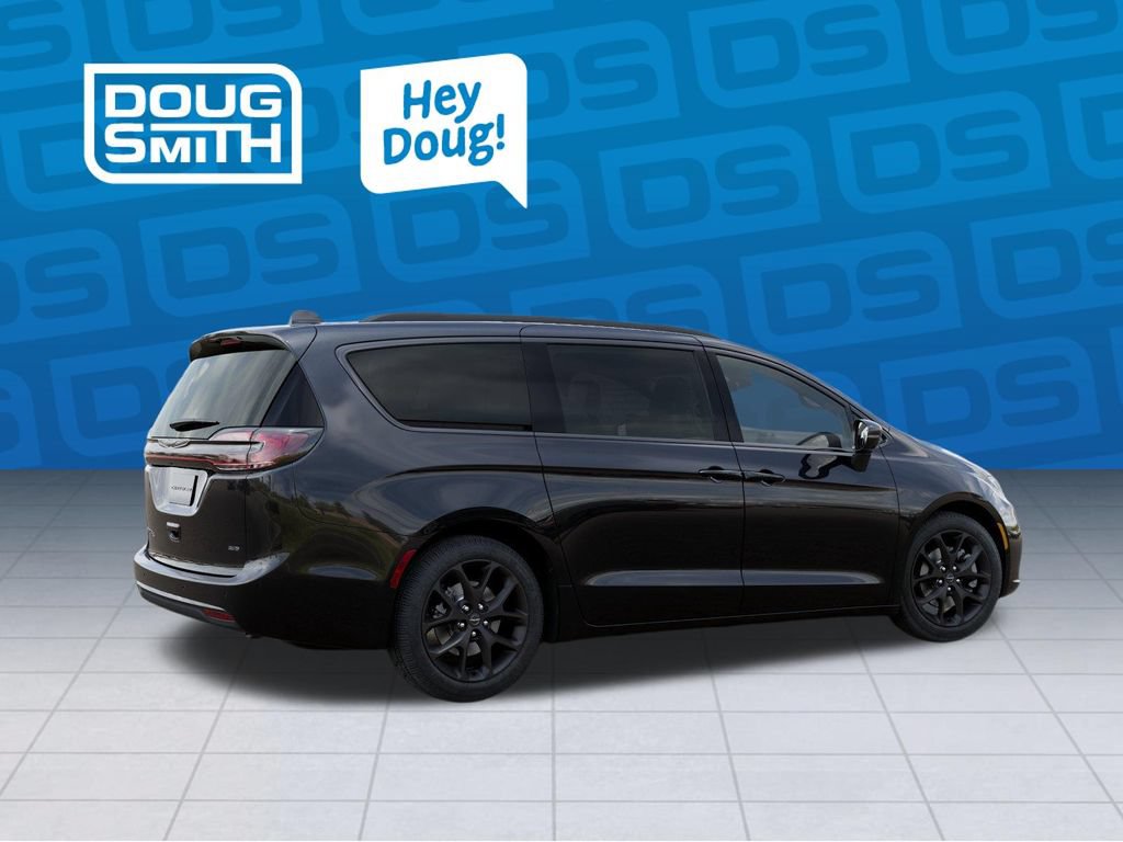 New 2026 Chrysler Pacifica Select w/ S Appearance Package AWD/4WD image 4
