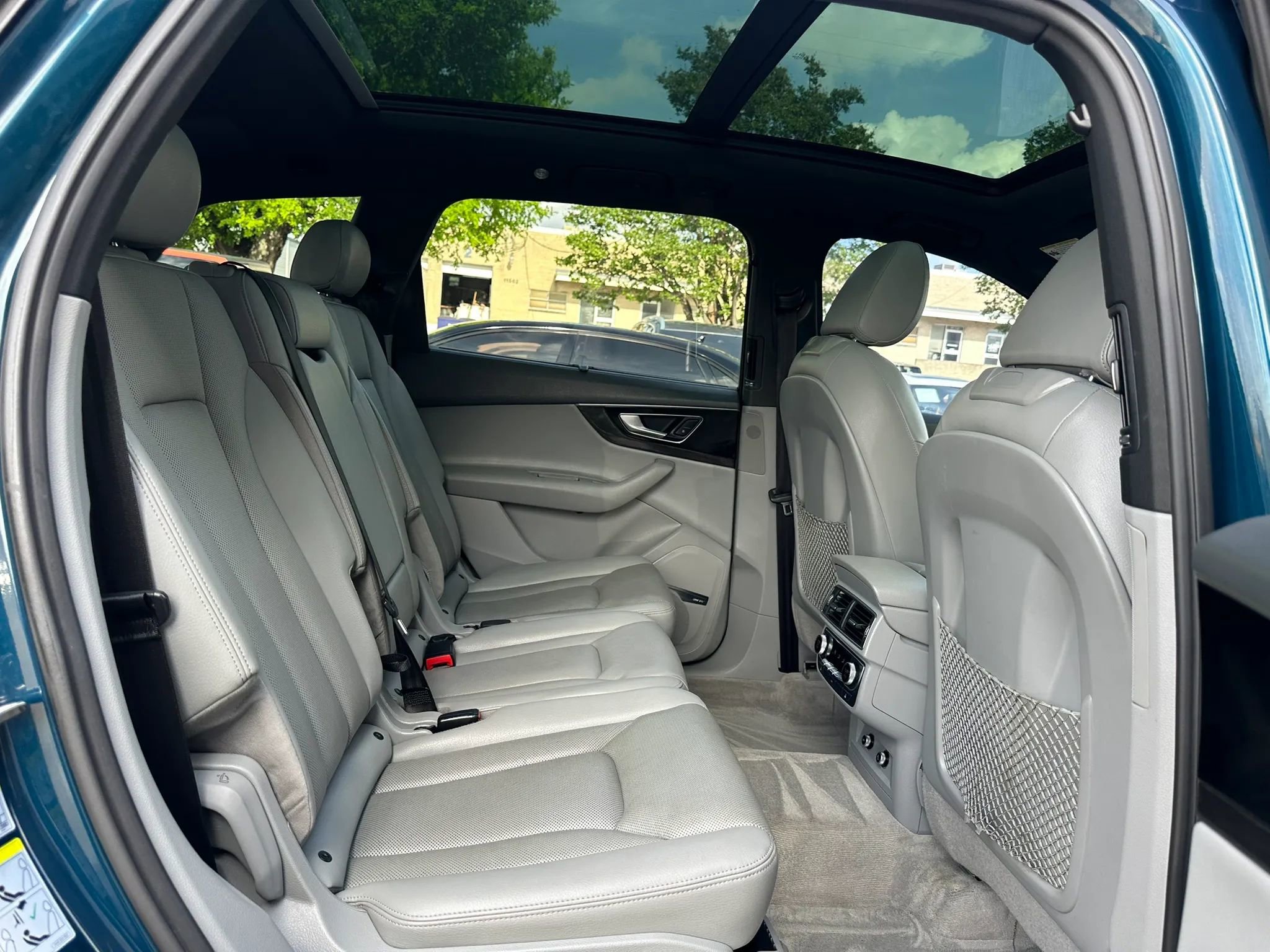 Used 2018 Audi Q7 3.0T Prestige AWD/4WD image 29