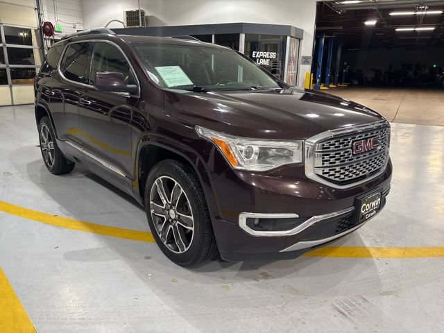 Used 2017 GMC Acadia Denali w/ Technology Package FWD image 8