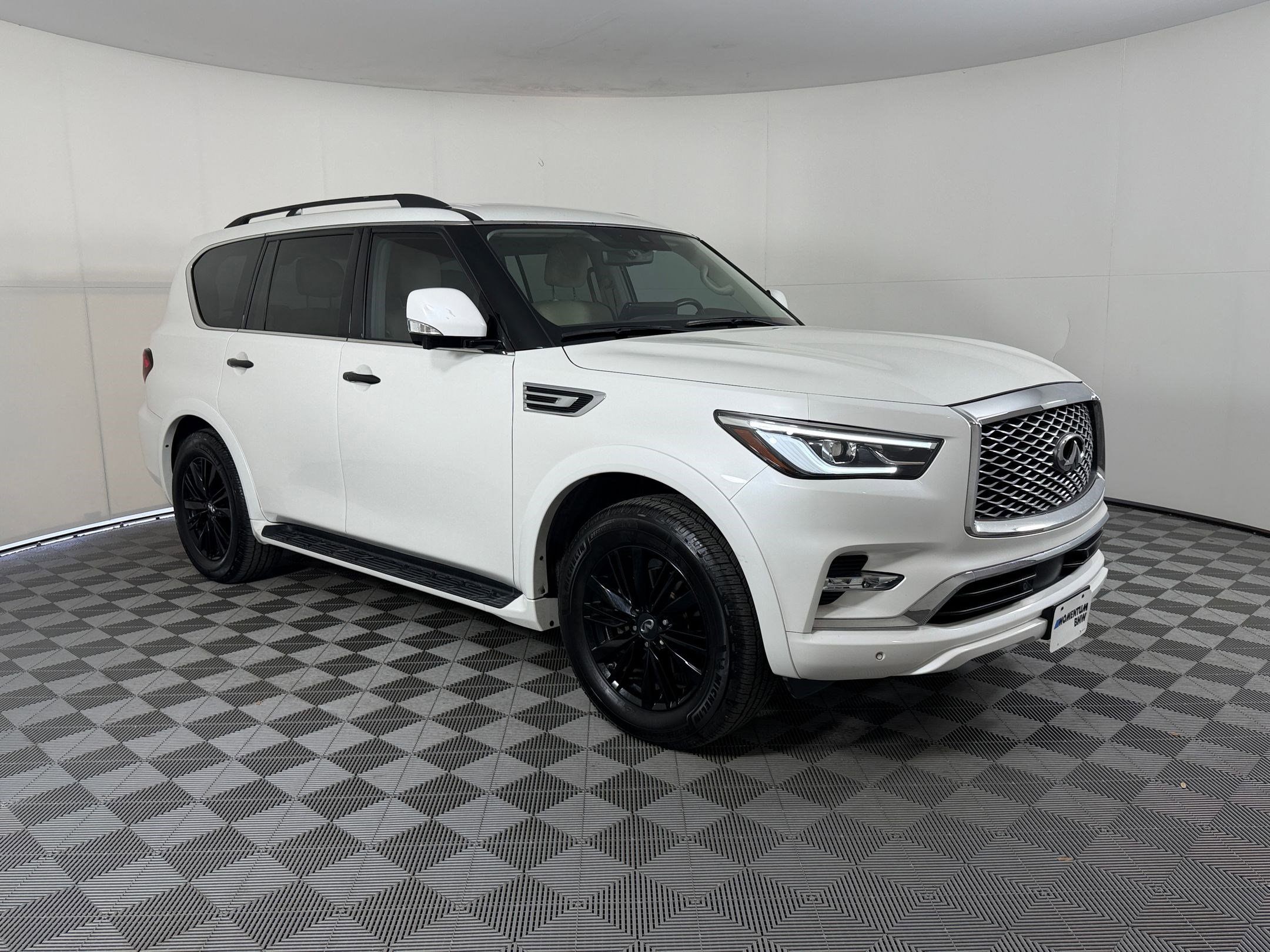 Used 2022 INFINITI QX80 Luxe w/ Cargo Package AWD/4WD image 7