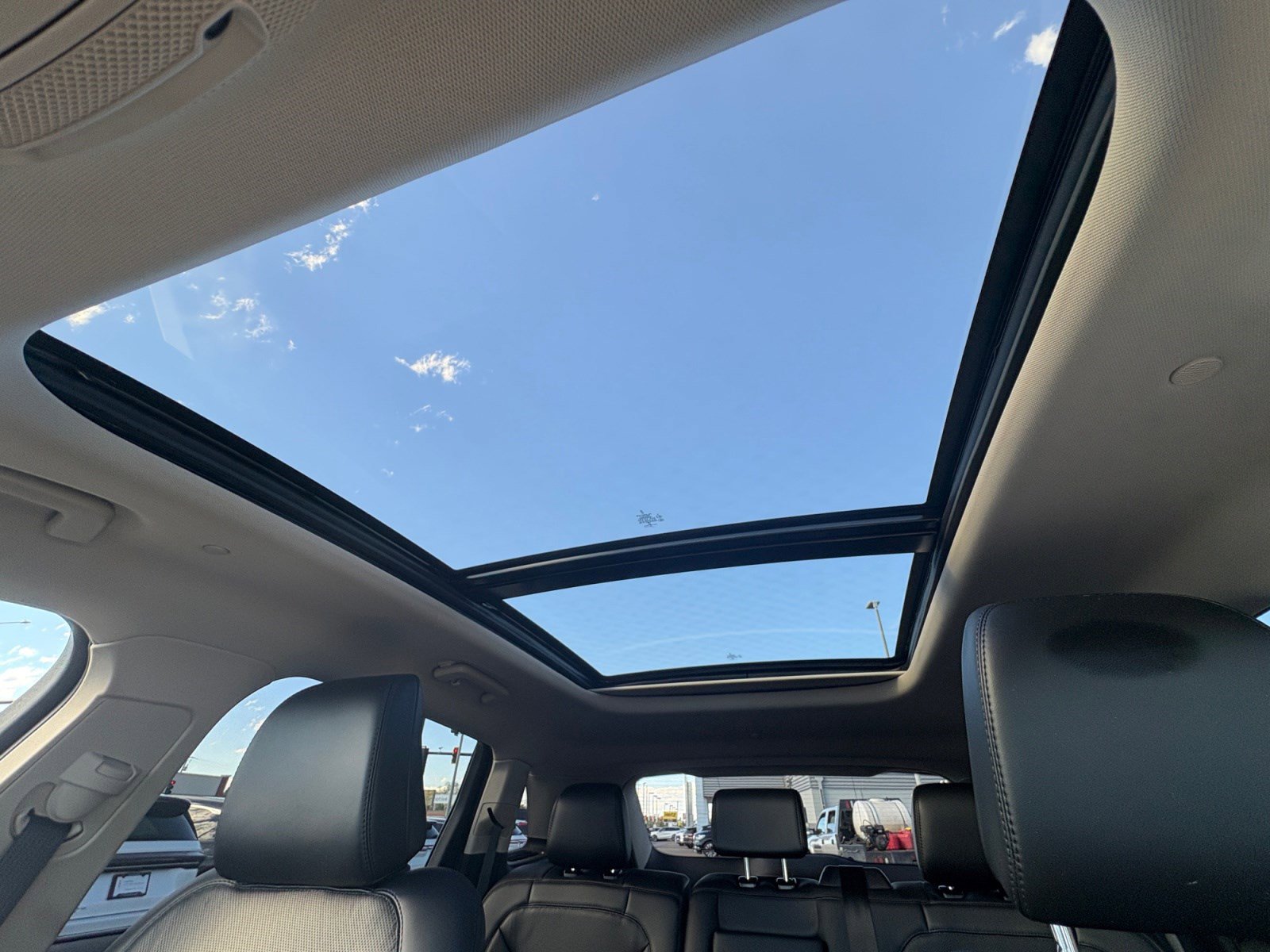 Certified 2023 Lincoln Nautilus Reserve w/ Monochromatic Package image 17