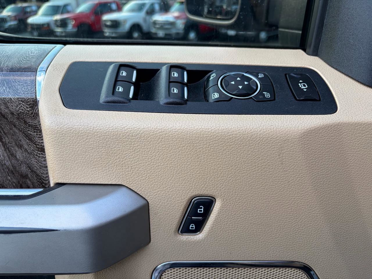 Used 2017 Ford F250 Lariat w/ Tow Technology Bundle AWD/4WD image 24