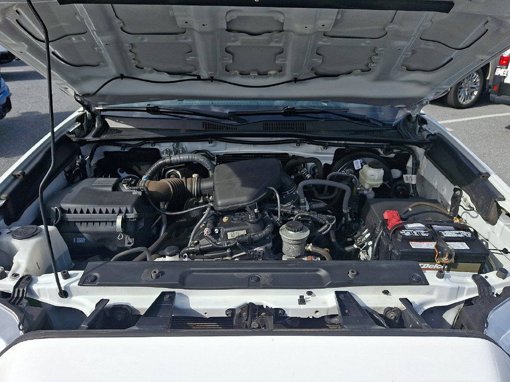 Used 2022 Toyota Tacoma SR w/ SR Convenience Package RWD image 31