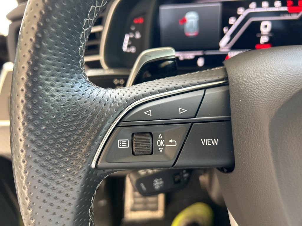 Used 2022 Audi RS Q8 AWD/4WD image 45