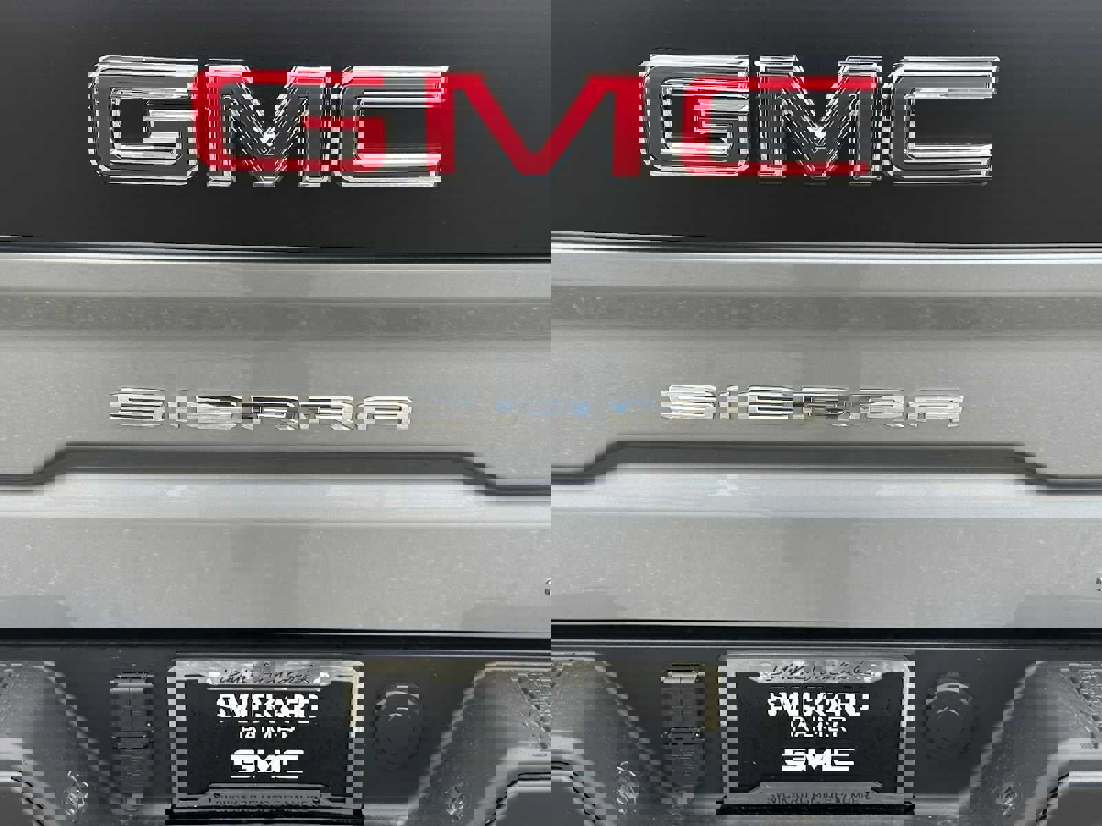New 2026 GMC Sierra 1500 AT4X w/ AT4X AEV Edition image 13