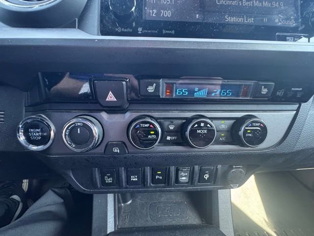 Used 2016 Toyota Tacoma TRD Sport w/ Premium & Technology Package image 21