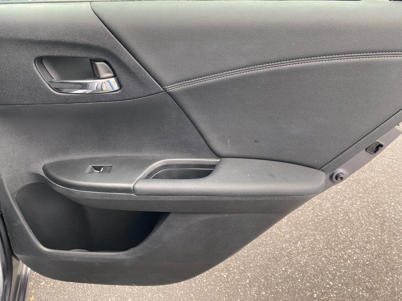 Used 2013 Honda Accord EX image 29
